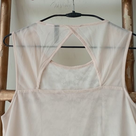 ♥️ H&M Lace Nude Top - Picture 7 of 11